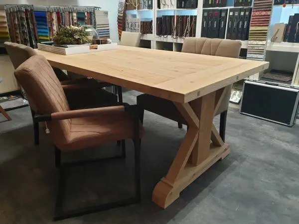 Massief Eiken tafel